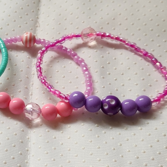 Sets of 3 Bead Bracelets. Color: Pink, Green. Handmade. - Picture 10 of 12